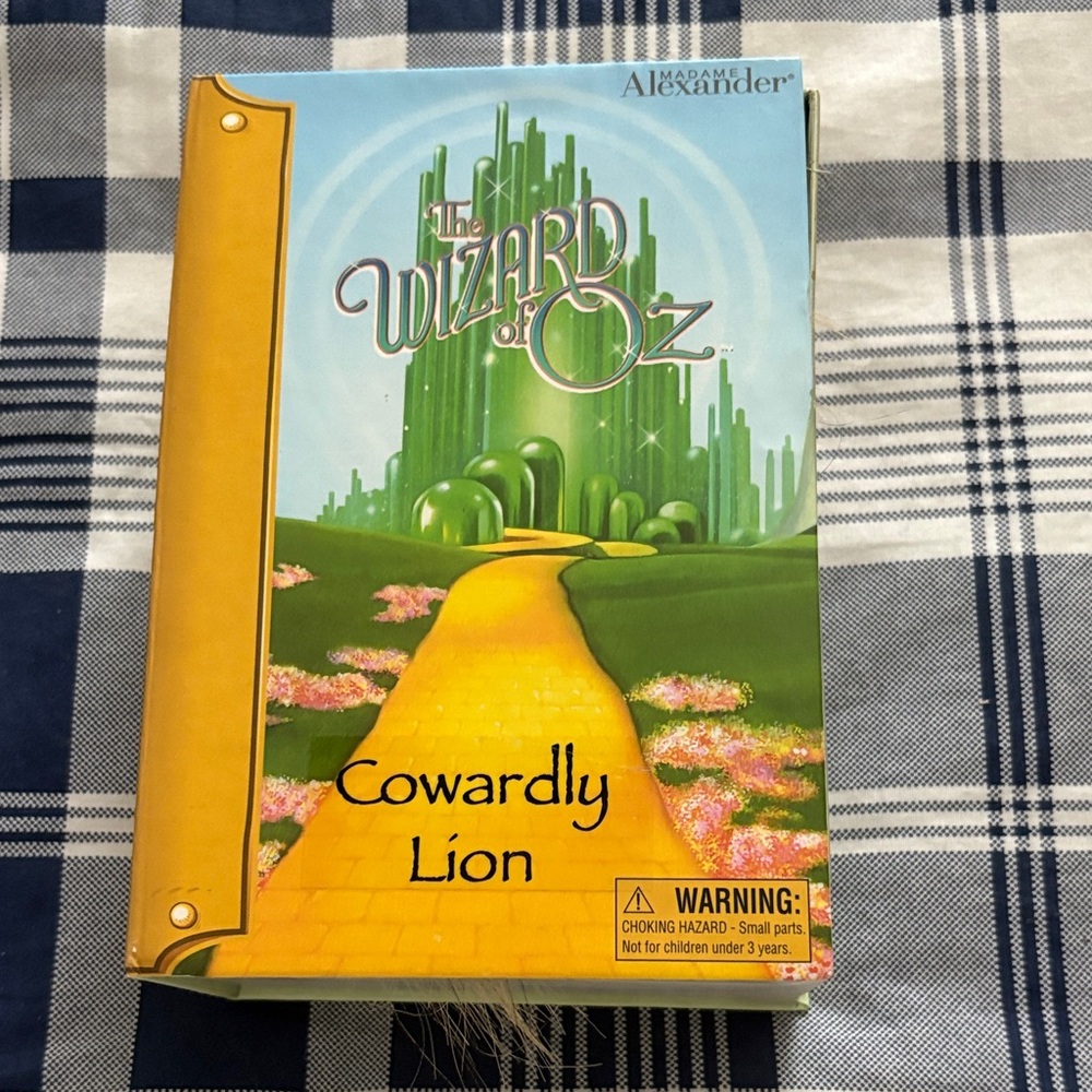 Madame Alexander Yellow and Green Wizard of Oz Collector Box